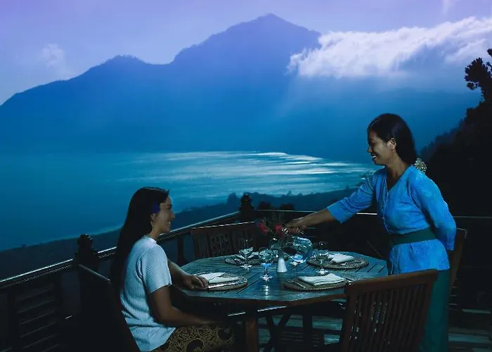 Lakeview And Restaurant Hotel